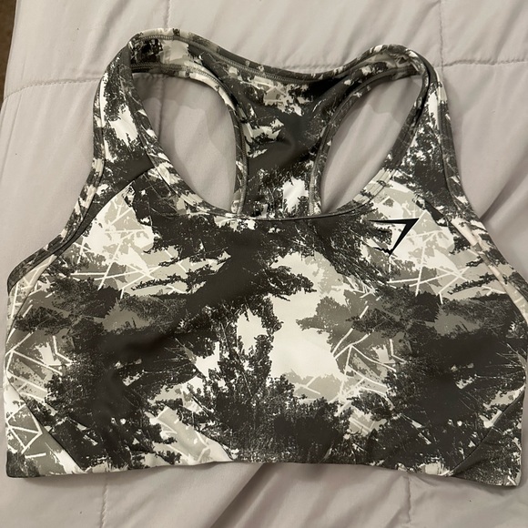 ‼️FLASH SALE‼️ Gymshark training essential green camo sports bra - Picture 4 of 5